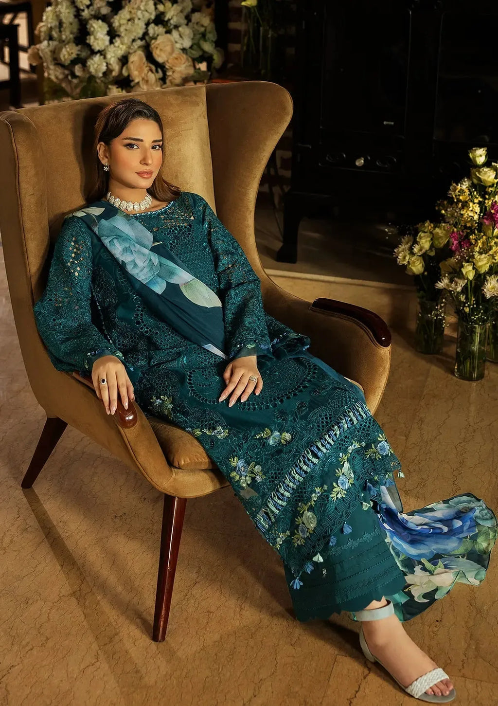 Roxana - Luxury Lawn 3PC Chikenkari Heavy Embroidered Suit | KB-060 Unstitched Summer Luxe '26