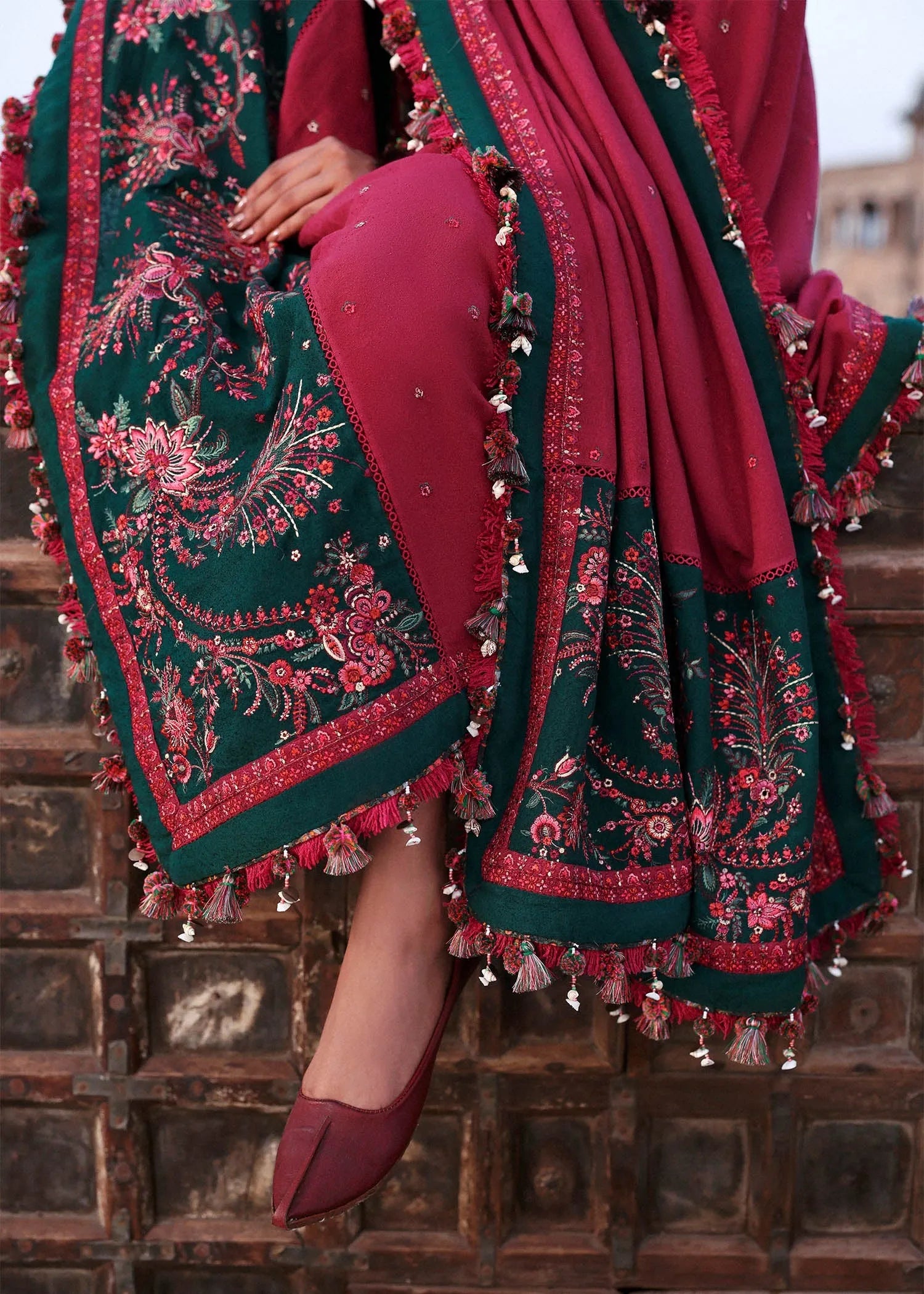 Aqsa - Luxury Lawn 3PC Chikenkari Heavy Embroidered Suit | Unstitched Summer Luxe '26