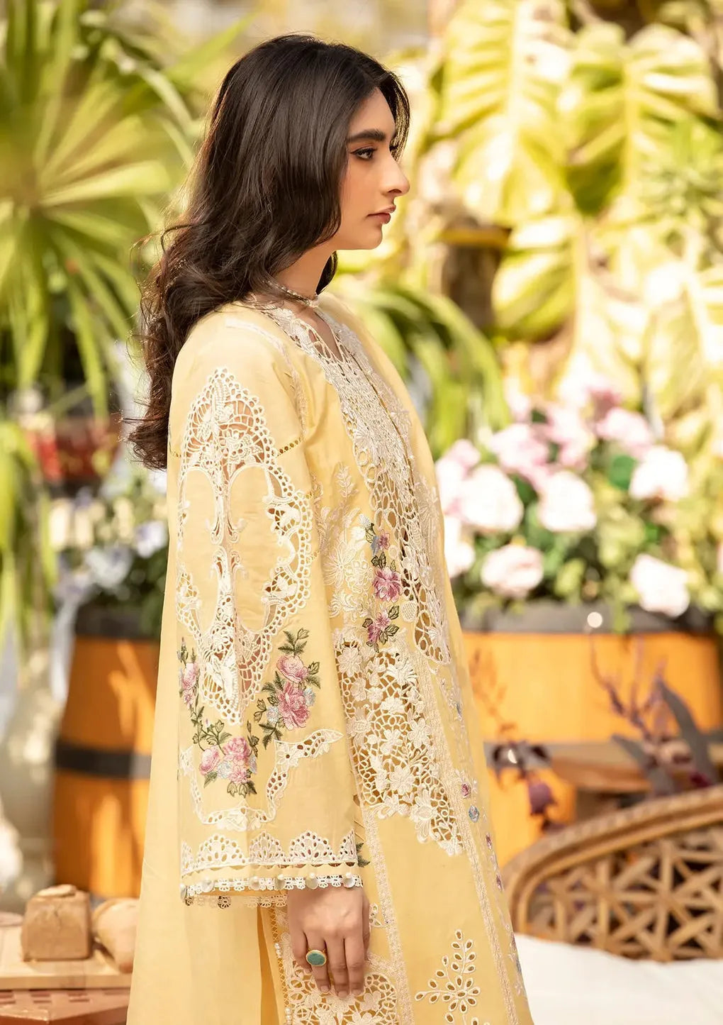 Dua -ZF 056 - Luxury Lawn 3PC Chikenkari Heavy Embroidered Suit | Unstitched Summer Luxe '26