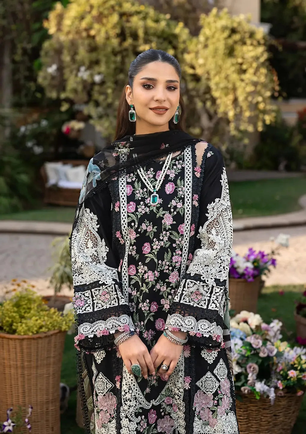 Fatima -ZF 046 - Luxury Lawn 3PC Chikenkari Heavy Embroidered Suit | Unstitched Summer Luxe '26