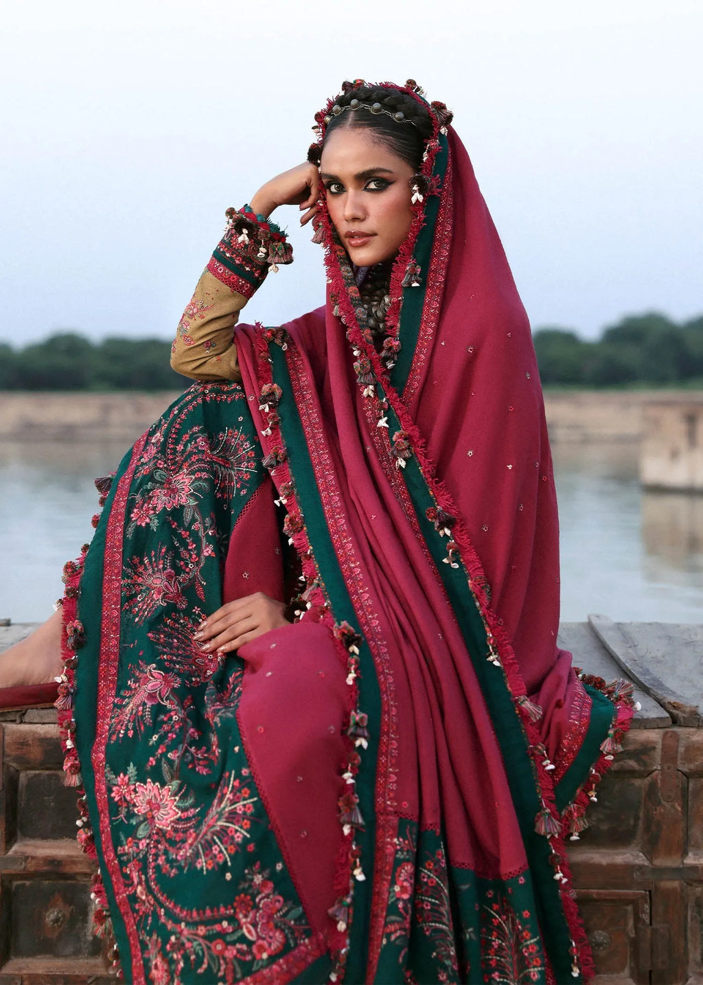 Aqsa - Luxury Lawn 3PC Chikenkari Heavy Embroidered Suit | Unstitched Summer Luxe '26