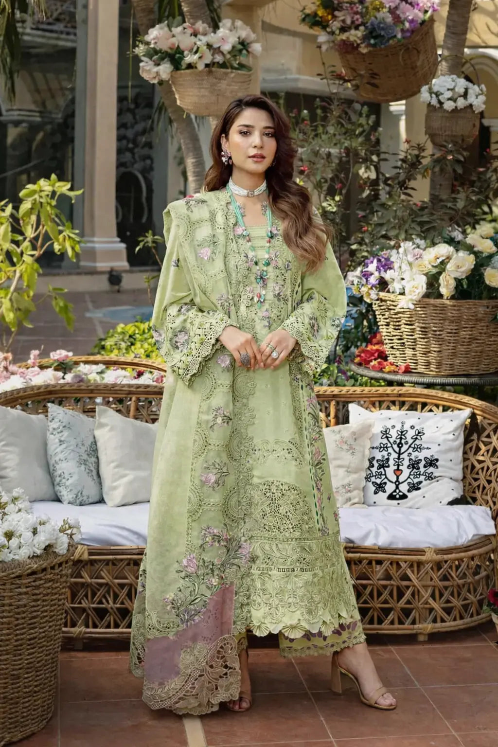 Rangreza - Luxury Lawn 3PC Chikenkari Heavy Embroidered Suit | Unstitched Summer Luxe '26