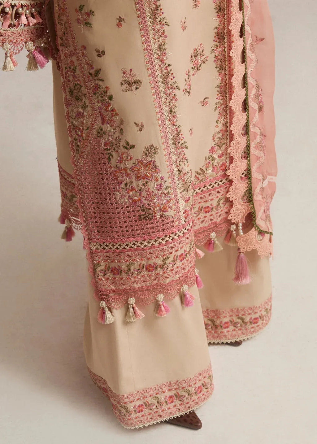 Roohi - Luxury Lawn 3PC Chikenkari Heavy Embroidered Suit | Unstitched Summer Luxe '26