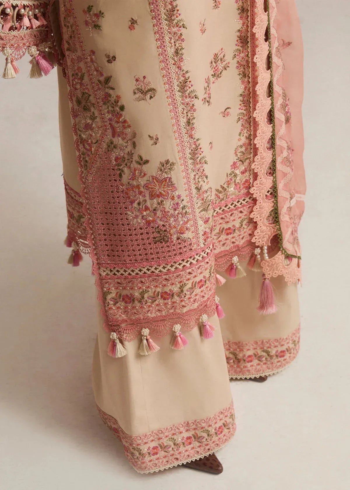 Roohi - Luxury Lawn 3PC Chikenkari Heavy Embroidered Suit | Unstitched Summer Luxe '26