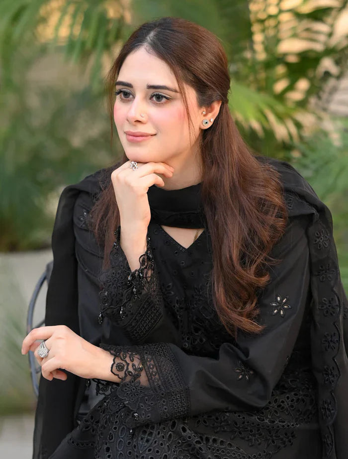 Arnika - Luxury Lawn 3PC Chikenkari Heavy Embroidered Suit | KB-089 Summer Luxe '26