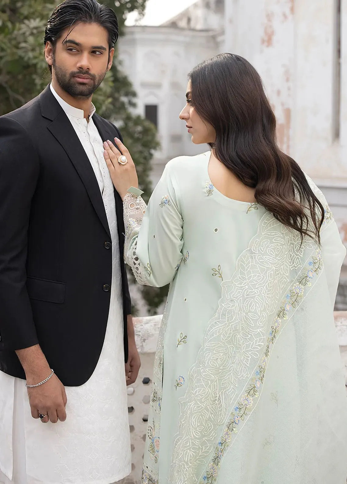 Dastaan by Mahnur - Luxury Lawn 3PC Chikenkari Heavy Embroidered Suit | Unstitched Summer Luxe '26